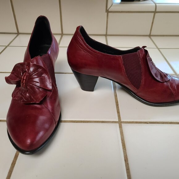 Everybody by BZ Moda Italian ankle shootie burgundy bow Novarra  39 (US size 9) - Picture 2 of 10